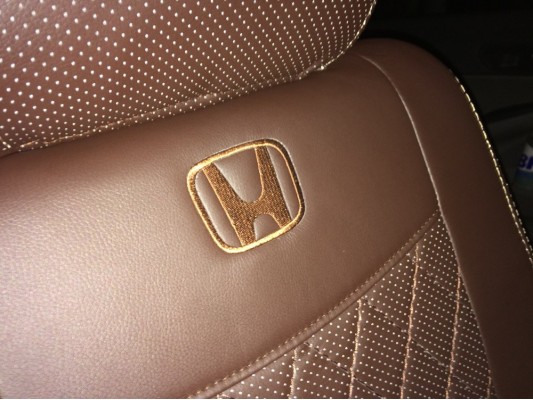 Авточехлы на Honda Civic 8 4D Авточехлы на Honda Civic 8 4D